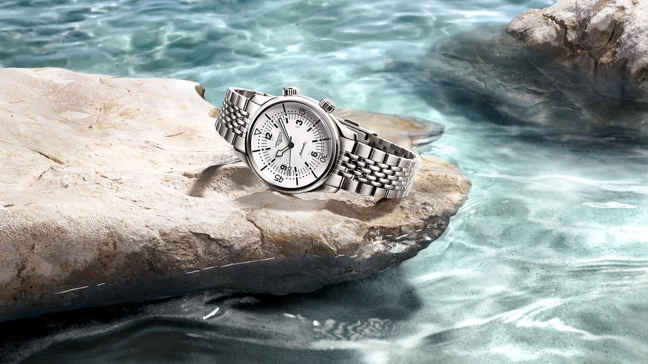 Longines Legend Diver Versi 39mm Dial Putih Siap Curi Perhatian Para Kolektor Jam Tangan