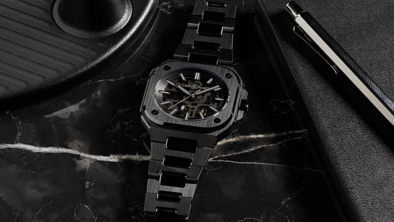 BR 05 Phantom Skeleton Ceramic Keindahan Tersembunyi dalam Rangka Jam Transparan