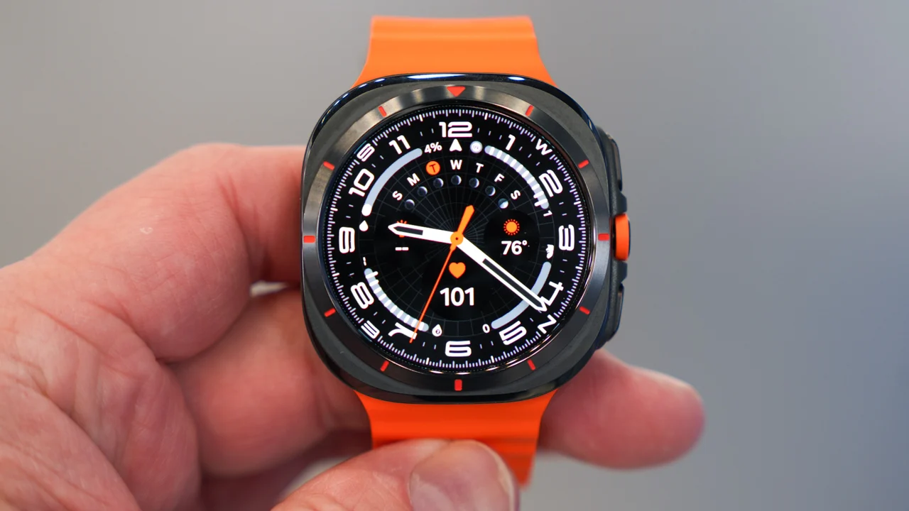Galaxy Watch Ultra Dapat Update Terbaru One UI 8 Lebih Pintar, Lebih Sehat